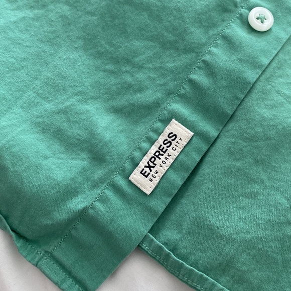 Express Mens Short Sleeve Button Down - Size S - Picture 3 of 3